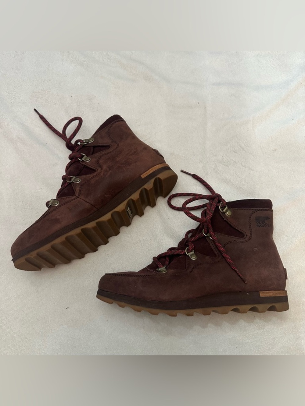 Sorel Women's Burgundy Sneakchic Alpine Boots Size 7.5 - Picture 5 of 10